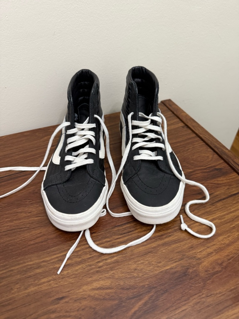Vans Classic High-Top Skate Sneakers - Women’s 6.5